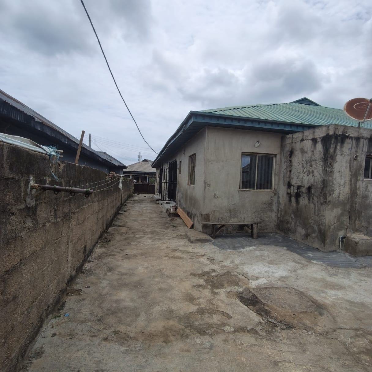 POP 2 Bedroom Flat with Spacious Rooms for Rent at Orimerummu, Asese property image