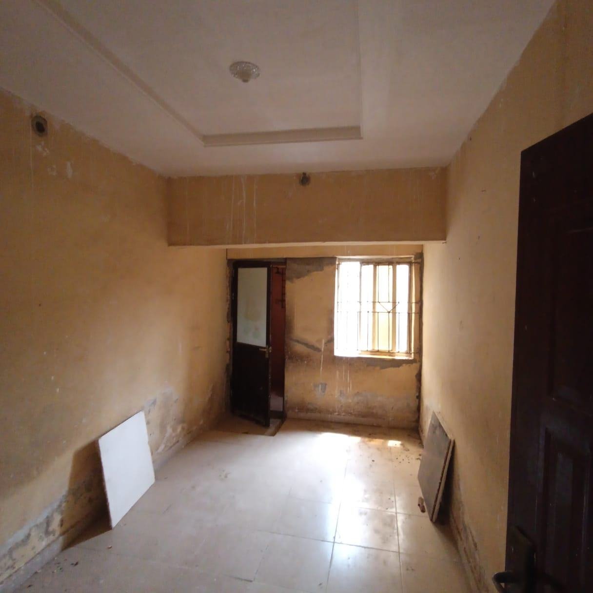 Renovated POP 2 Bedroom Flat with Wide Living Room for Rent at Orimerummu, Asese property image