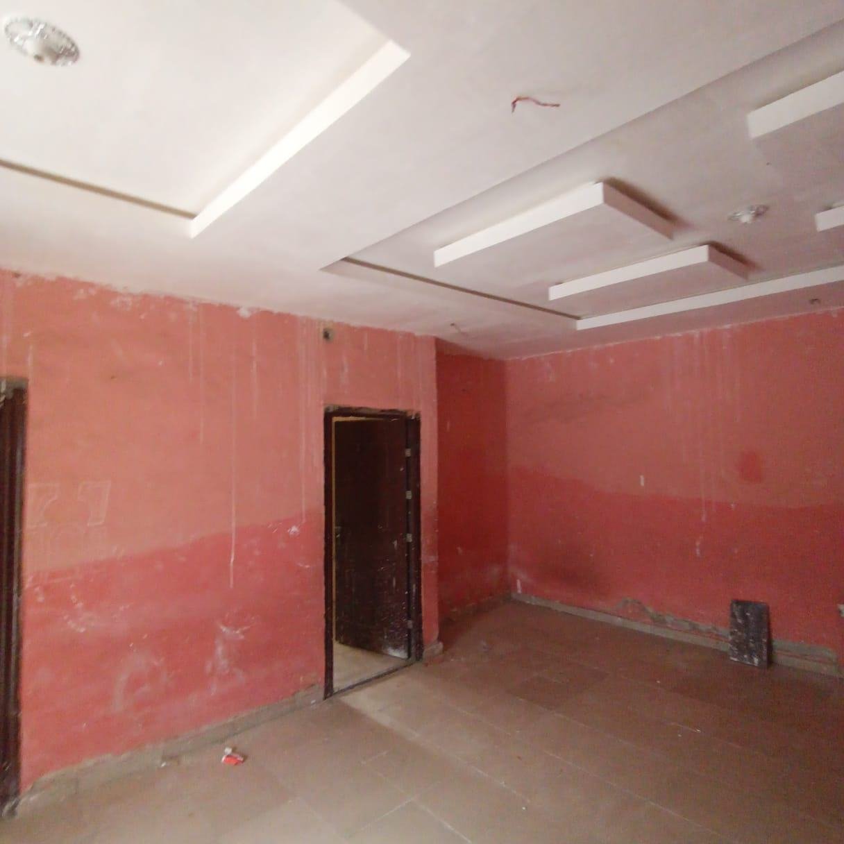 Renovated POP 2 Bedroom Flat with Wide Living Room for Rent at Orimerummu, Asese