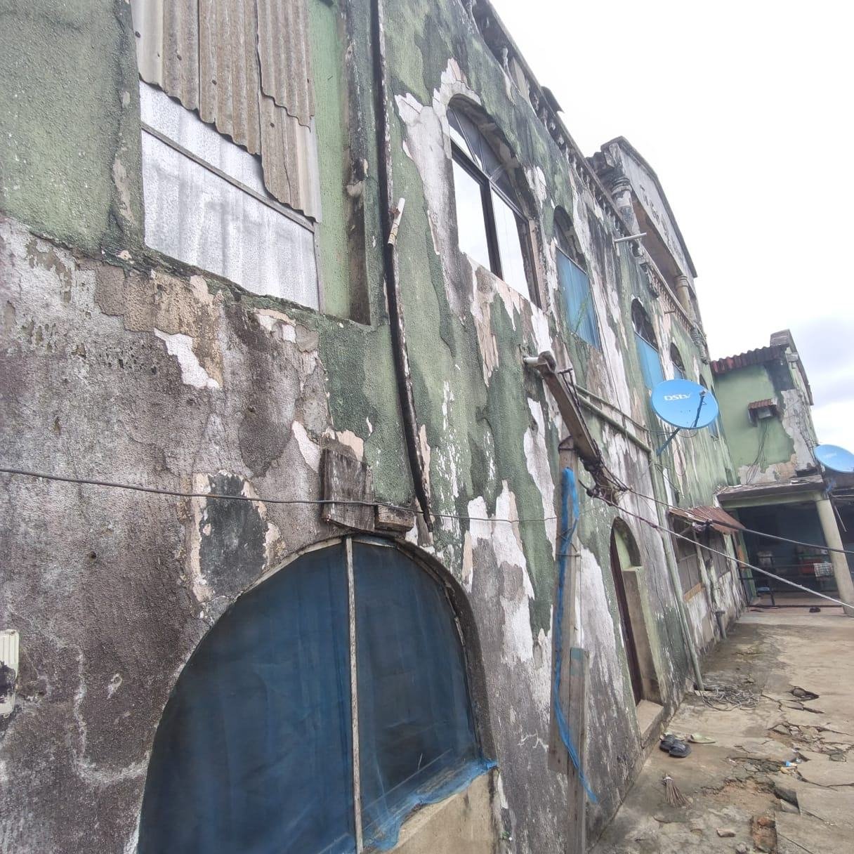 Massive 20-Unit Apartment Property on 3 Plots for Sale at Agbara property image