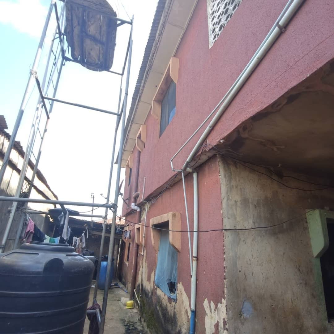 Massive 6 Bedroom House with Two Living Rooms for Sale in Agbara property image