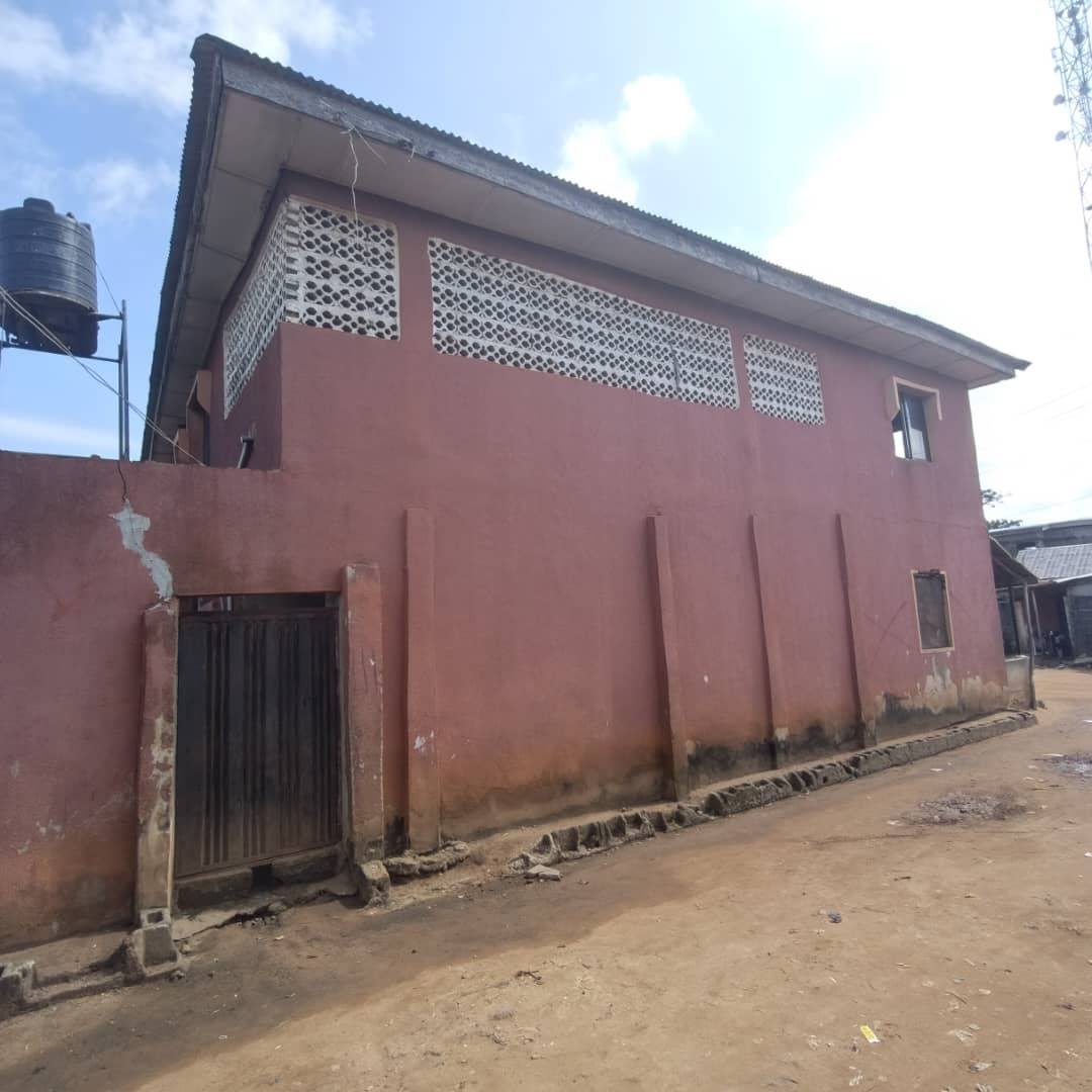 Massive 6 Bedroom House with Two Living Rooms for Sale in Agbara property image