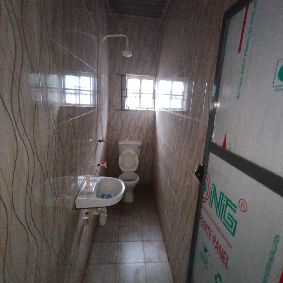 Clean 2 Bedroom Flat En Suite for Rent at Cele 1 Idanyin, Agbara property image