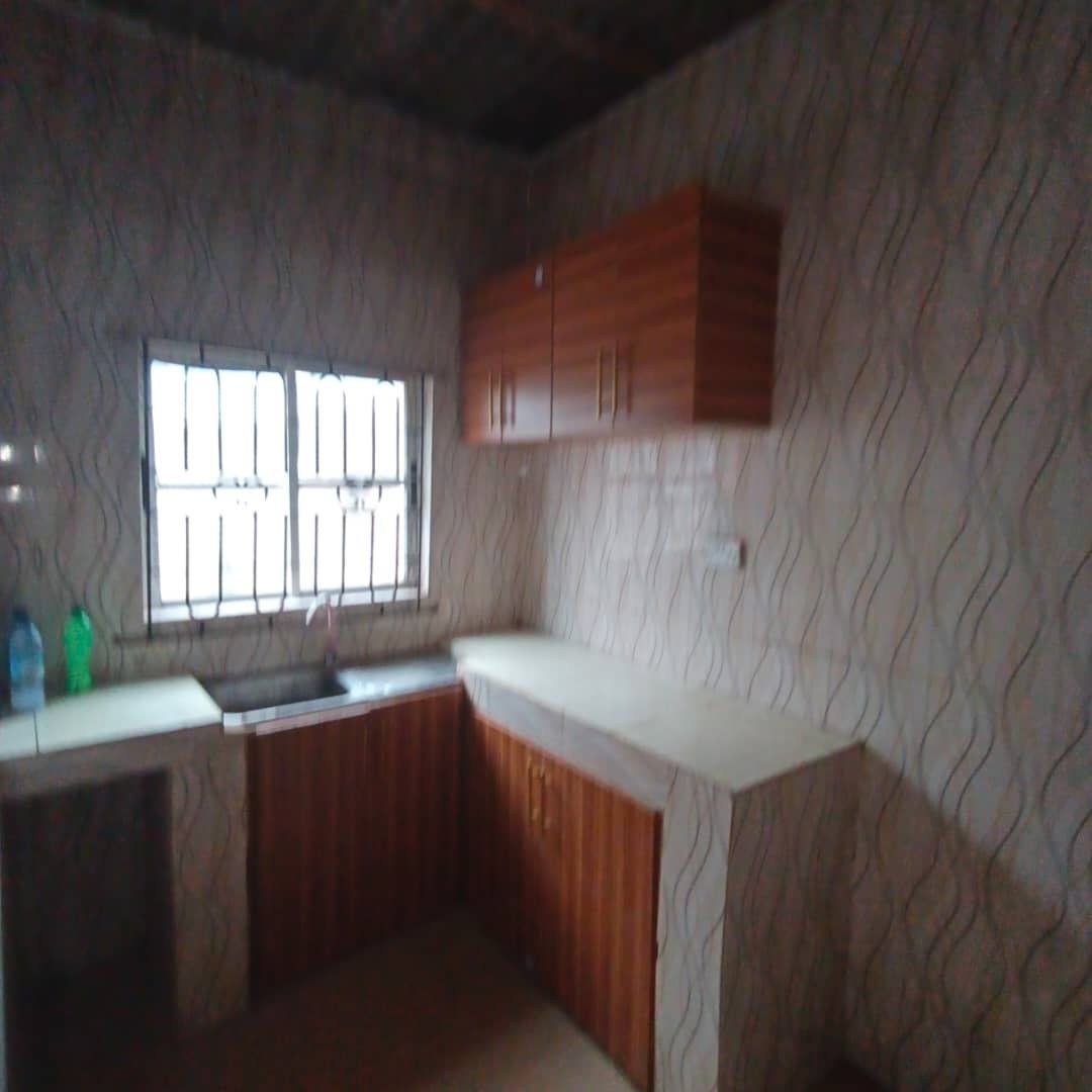 Clean 2 Bedroom Flat En Suite for Rent at Cele 1 Idanyin, Agbara property image